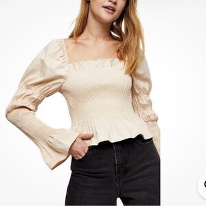 TOPSHOP Beige Bodice Shirt US10
Bardot Top Smocked Long Sleeve
Shirred